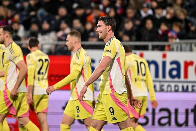 包含集结日曼城复出首秀——意大利杯节点到来，球迷炸锅，年轻球员得到机会的词条